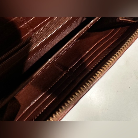 Leather Coach Wallet - Picture 4 of 6